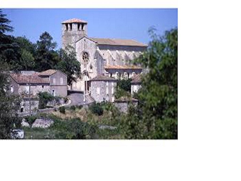 Hotel Au Charme Du Levat Saint Paul de Loubressac ภายนอก รูปภาพ
